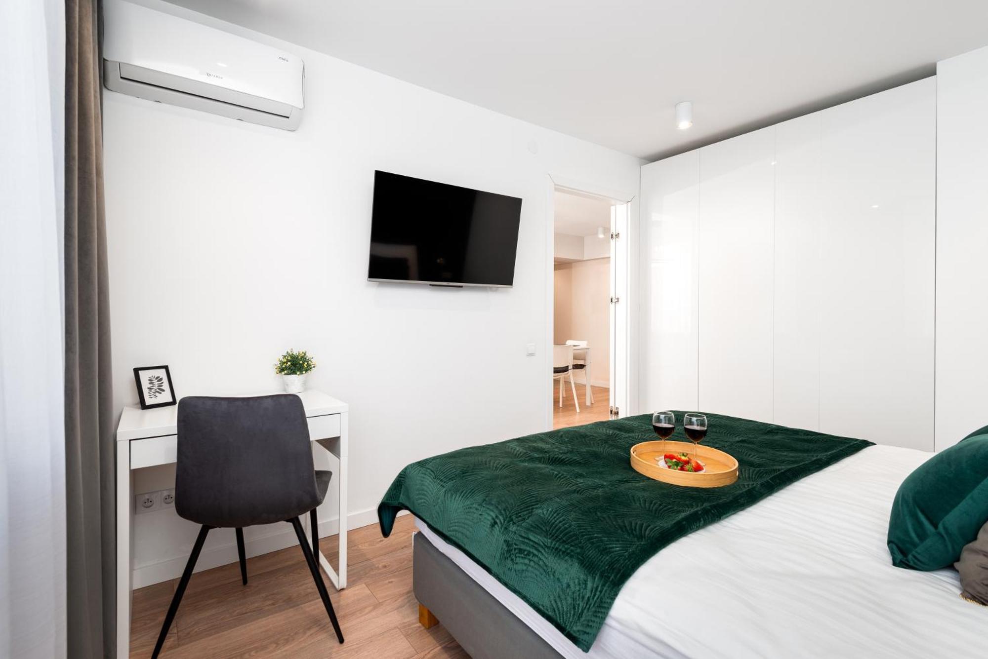 Kairos - Solar - Klimatyzacja, Scisle Centrum, Spodek Apartament